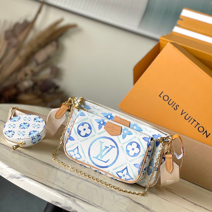 ACCESORIOS MULTIPOCHETTE 24 EN LONA CON MONOGRAMA AZUL LAGUNA Y HERRAJES DORADOS