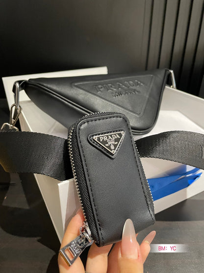 BOLSO DE HOMBRO PRA TRIANGLE 26 DE PIEL DE BECERRO NEGRA