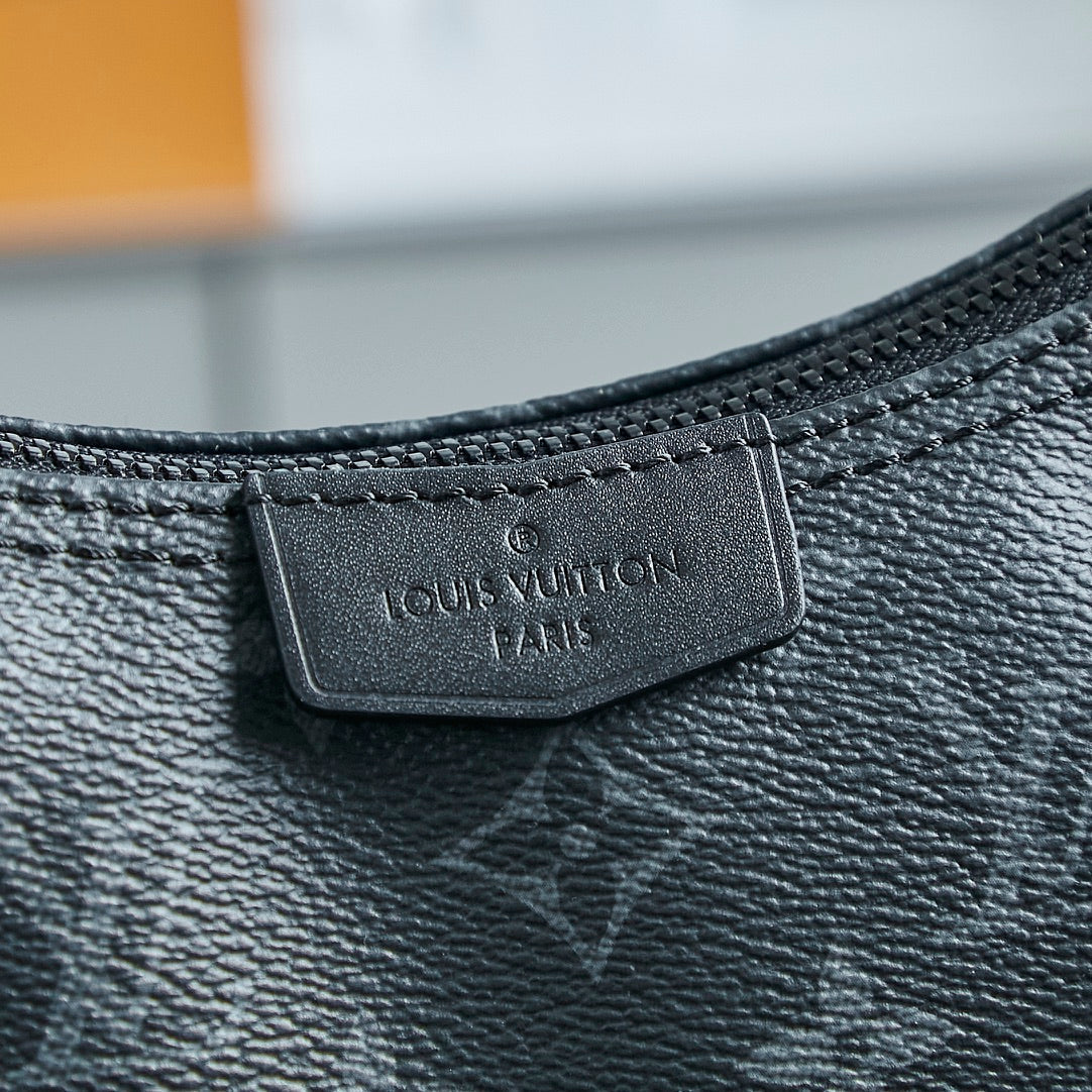 BOLSO HAMAC 28 EN LONA NEGRA MONOGRAMA ECLIPSE