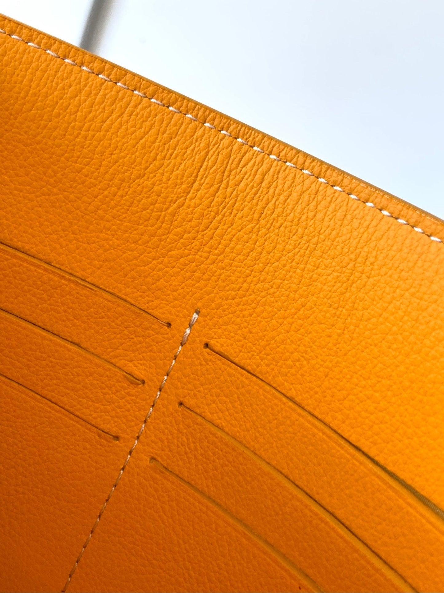 CARTERA CHIPRE 21 EN LONA GOYARDINE AMARILLA Y PIEL DE BECERRO