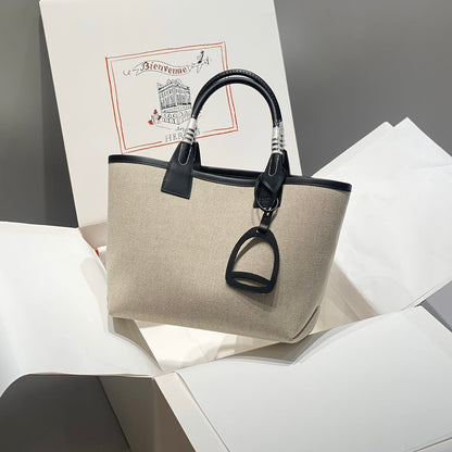 Bolso HM Steeple 28 de piel de becerro negra y lona blanca