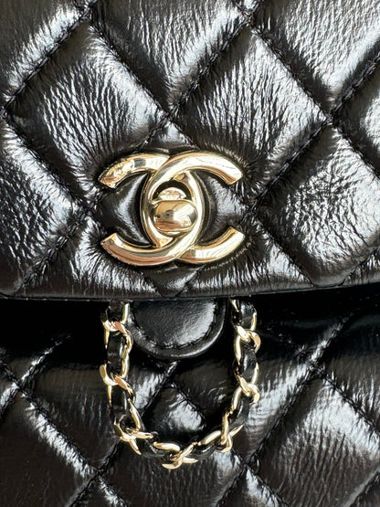 duma backpack 18cm black lambskin light gold hardware