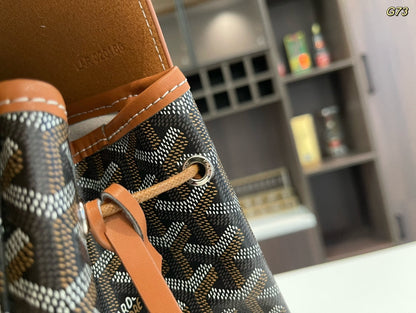 MOCHILA ALPIN 37 EN PIEL DE CORDERO MARRÓN Y LONA GOYARDINE