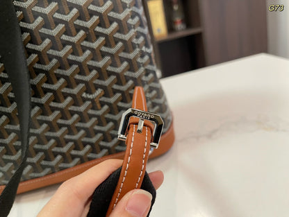 MOCHILA ALPIN 37 EN PIEL DE CORDERO MARRÓN Y LONA GOYARDINE