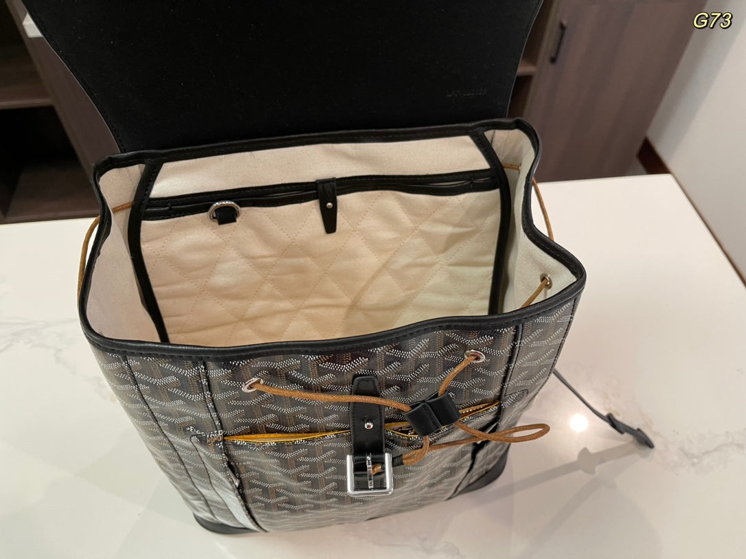 MOCHILA ALPIN 37 EN PIEL DE CORDERO NEGRA Y LONA GOYARDINE