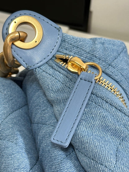 CC 25C Hobo 35 cm Azul Bebé Denim Herrajes Dorados 243567