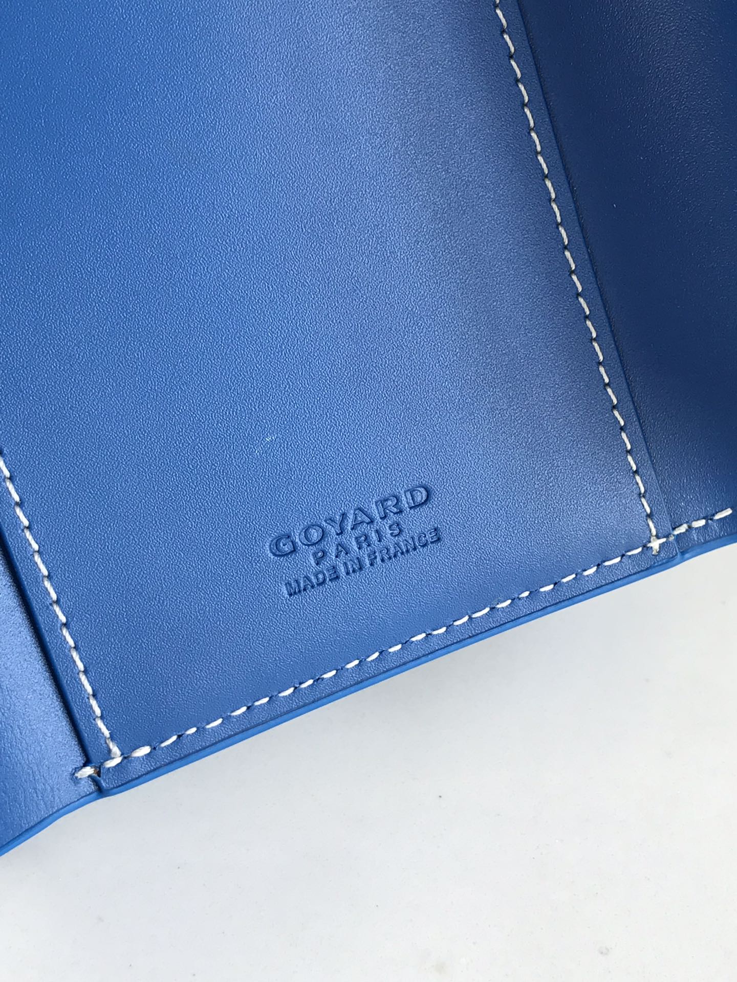 CARTERA SAINT-GABRIEL 12 EN PIEL DE BECERRO AZUL ZAFIRO Y LONA GOYARDINE