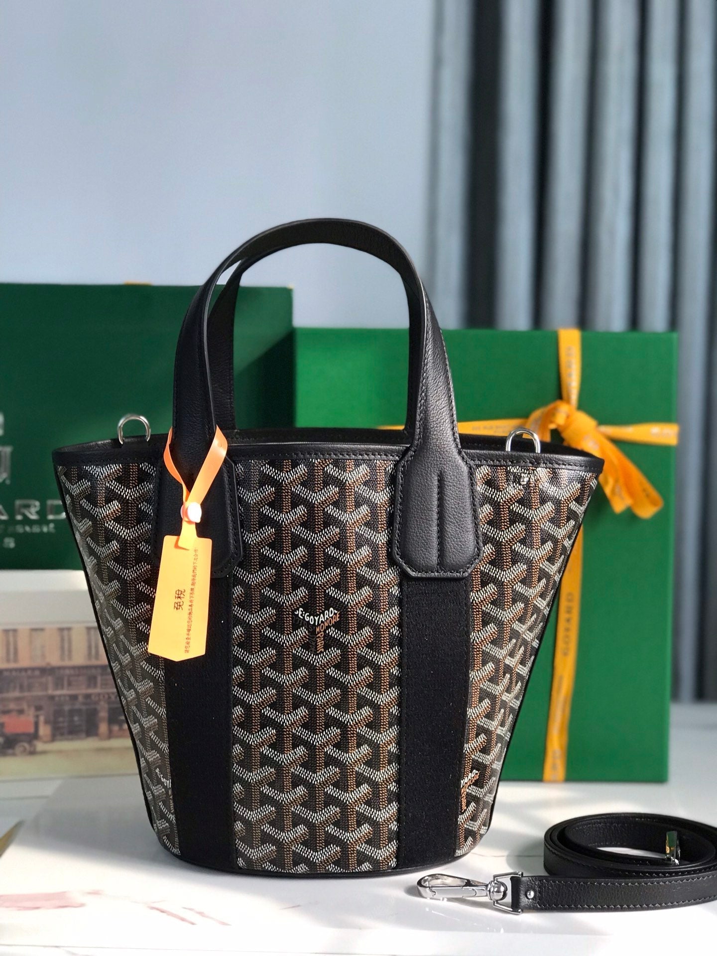 PETIT BELHARRA 24 EN TOILE GOYARDINE NOIRE ET AGNEAU