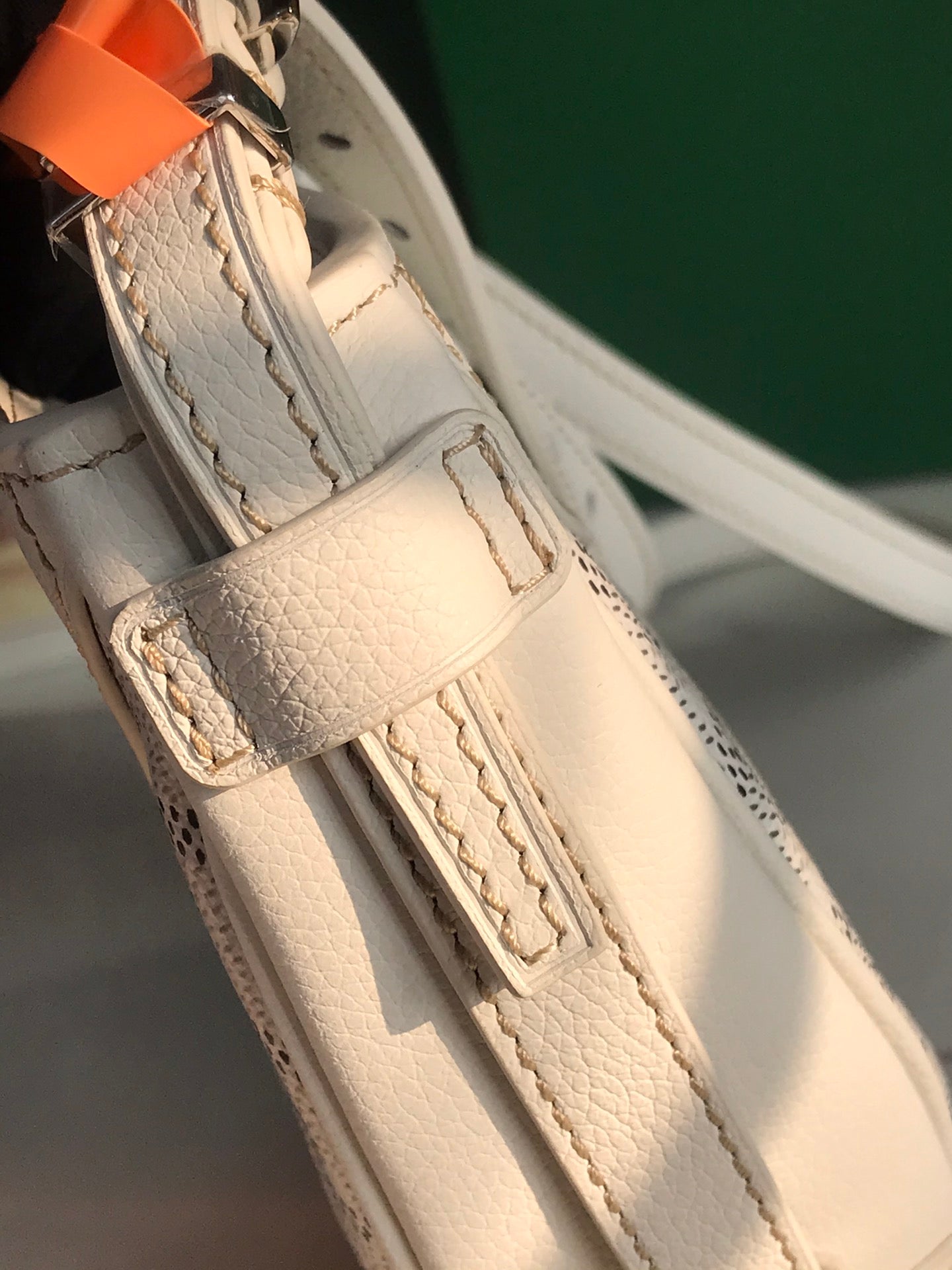 BOLSO HIRONDELLE 25 DE PIEL DE CORDERO BLANCO Y LONA GOYARDINA