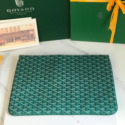S¨¦NAT MGM POUCH 40 IN GREEN GOYARDINE CANVAS