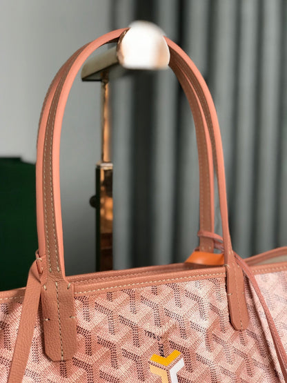 Bolso Saint Louis PM de 34 cm en lona rosa con estampado de chevrolet y piel de becerro