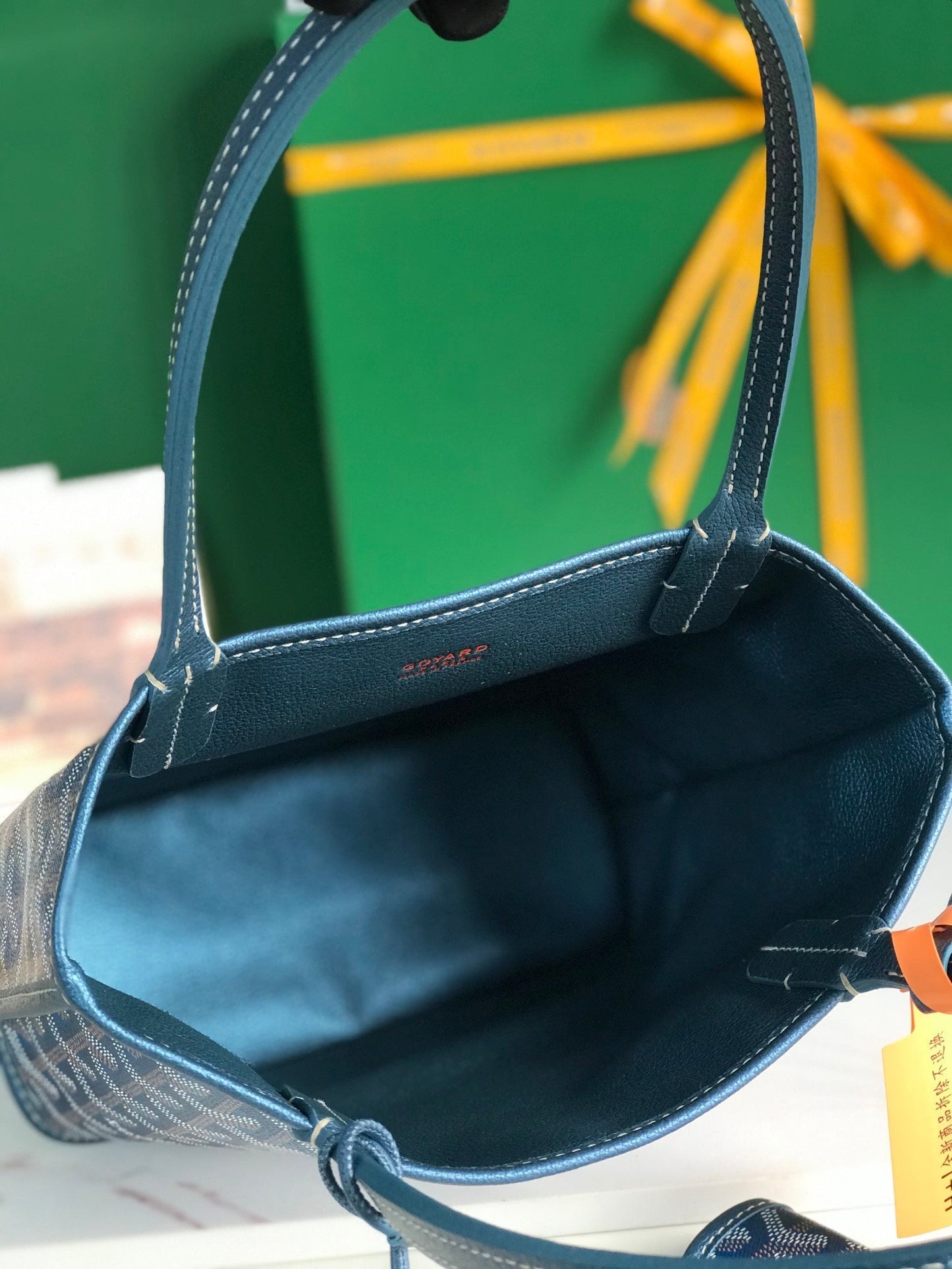 BOLSO ANJOU MINI 20 EN PIEL DE BECERRO AZUL MARINO Y LONA GOYARDINE