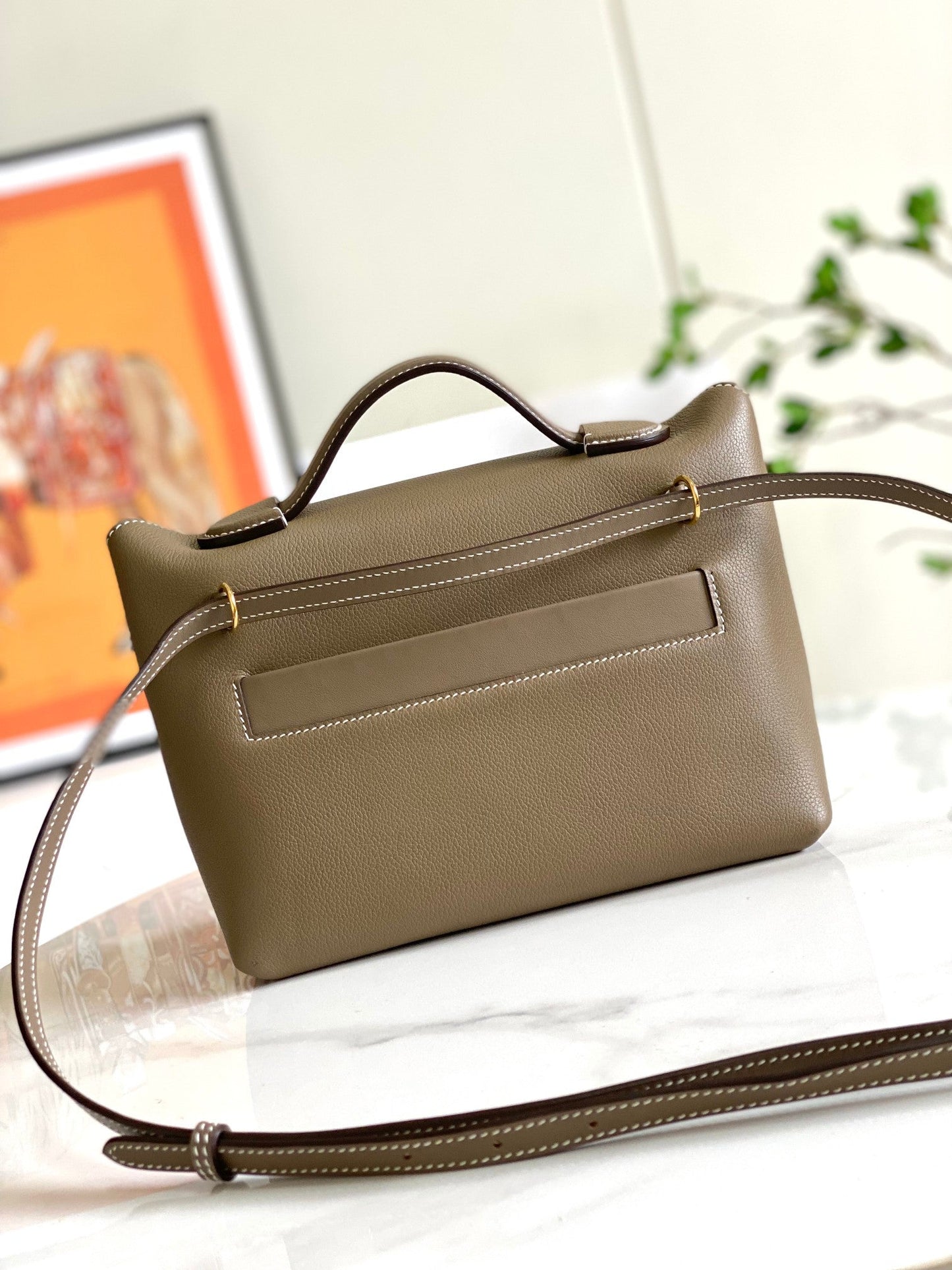 Bolso mini HM 24/24 de 21 cm, piel Etoupe Evercolor, herrajes dorados