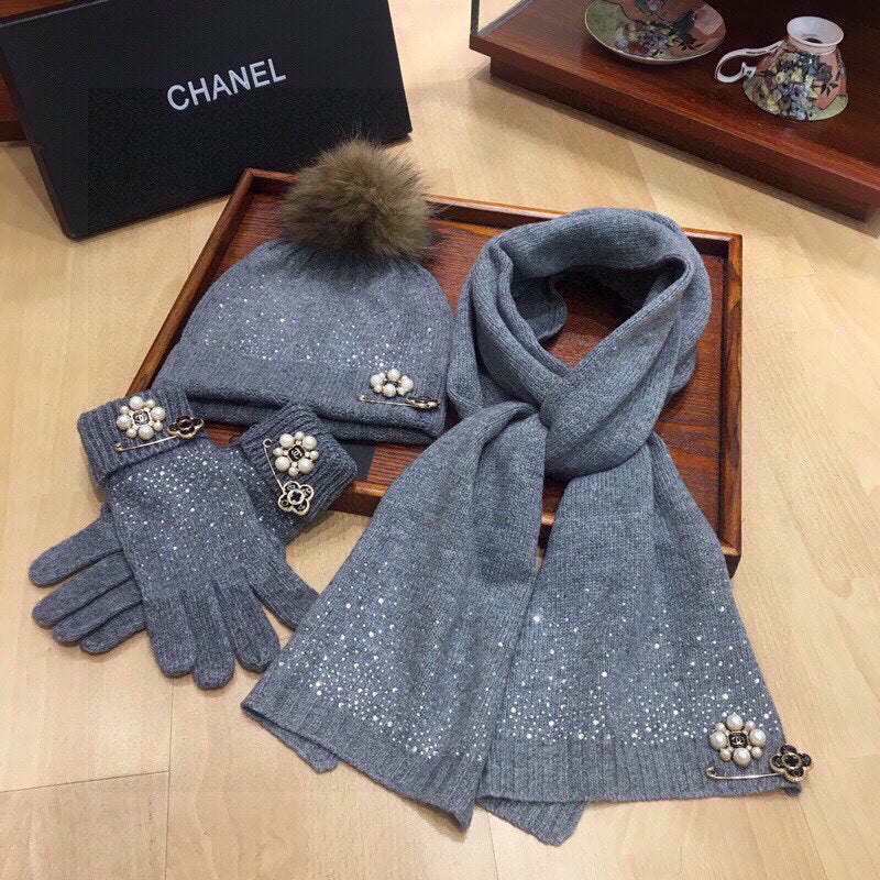 CONJUNTO DE TRES PIEZAS EN CACHEMIR GRIS TIBURÓN 424005 