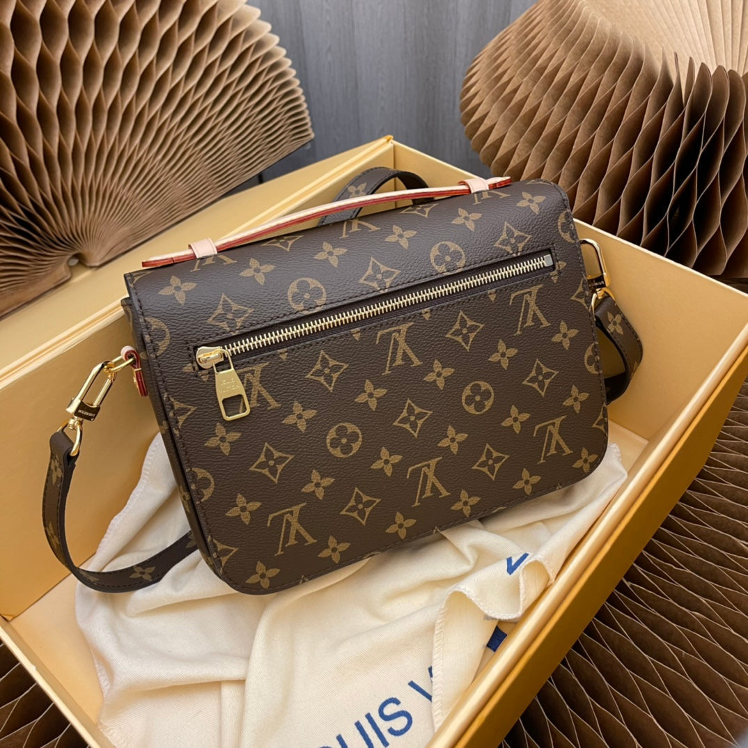 pochette metis 25 en toile monogram marron