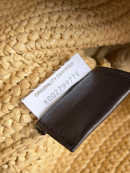 BV Sardine 33 con cadena en rafia beige 209338