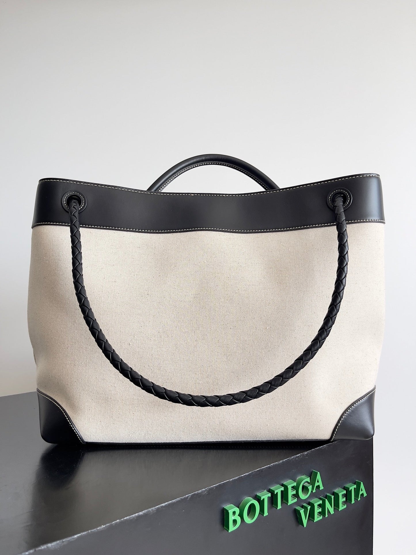 BV Large Andiamo 45 In Beige Canvas Black Calfskin 209025