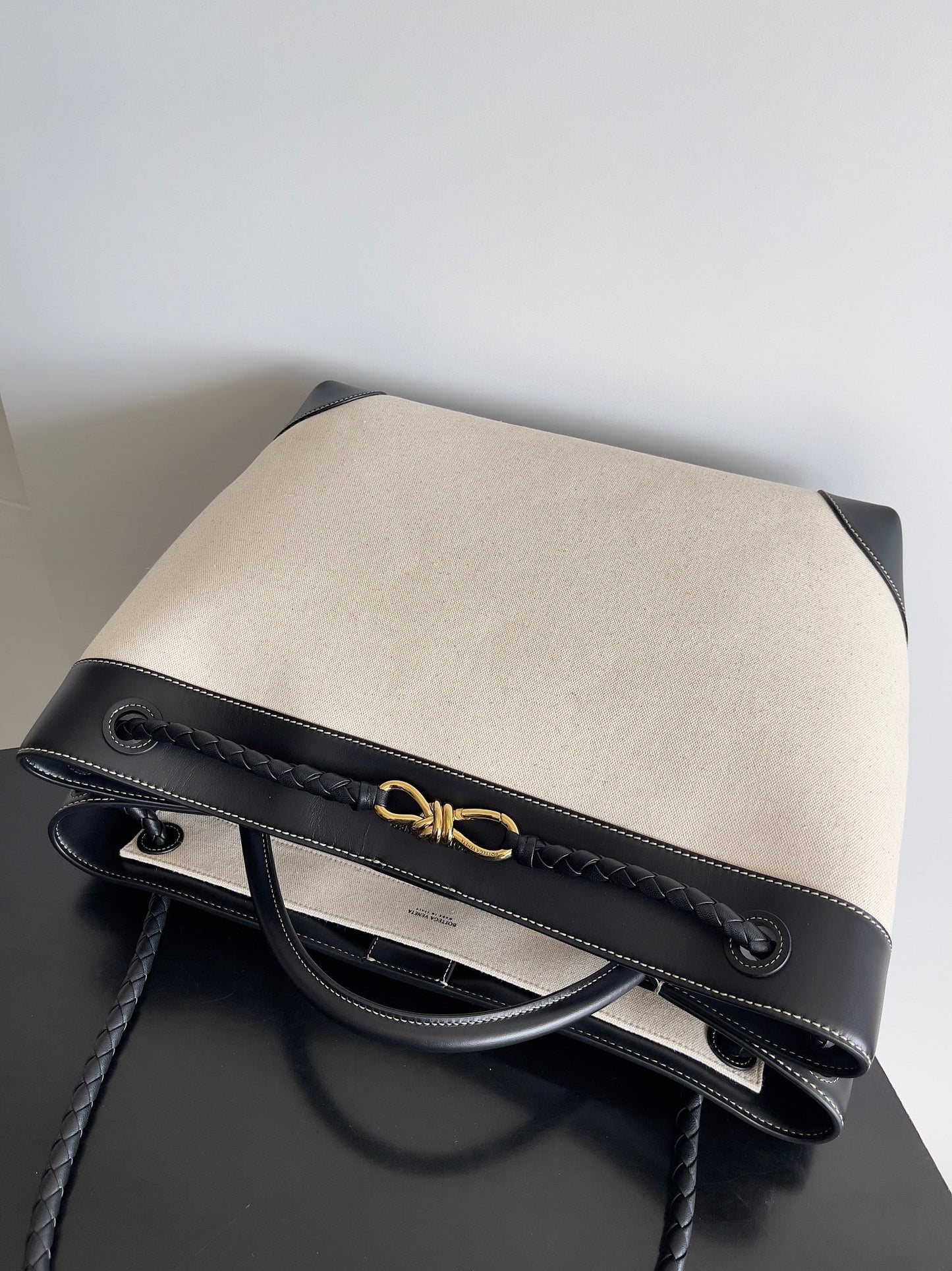 BV Large Andiamo 45 In Beige Canvas Black Calfskin 209025