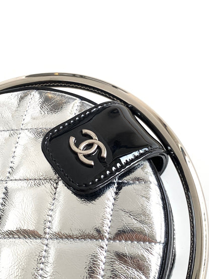 Sac à chaîne CC MINI 18 EARTH GLOBE ORB en cuir de veau argenté