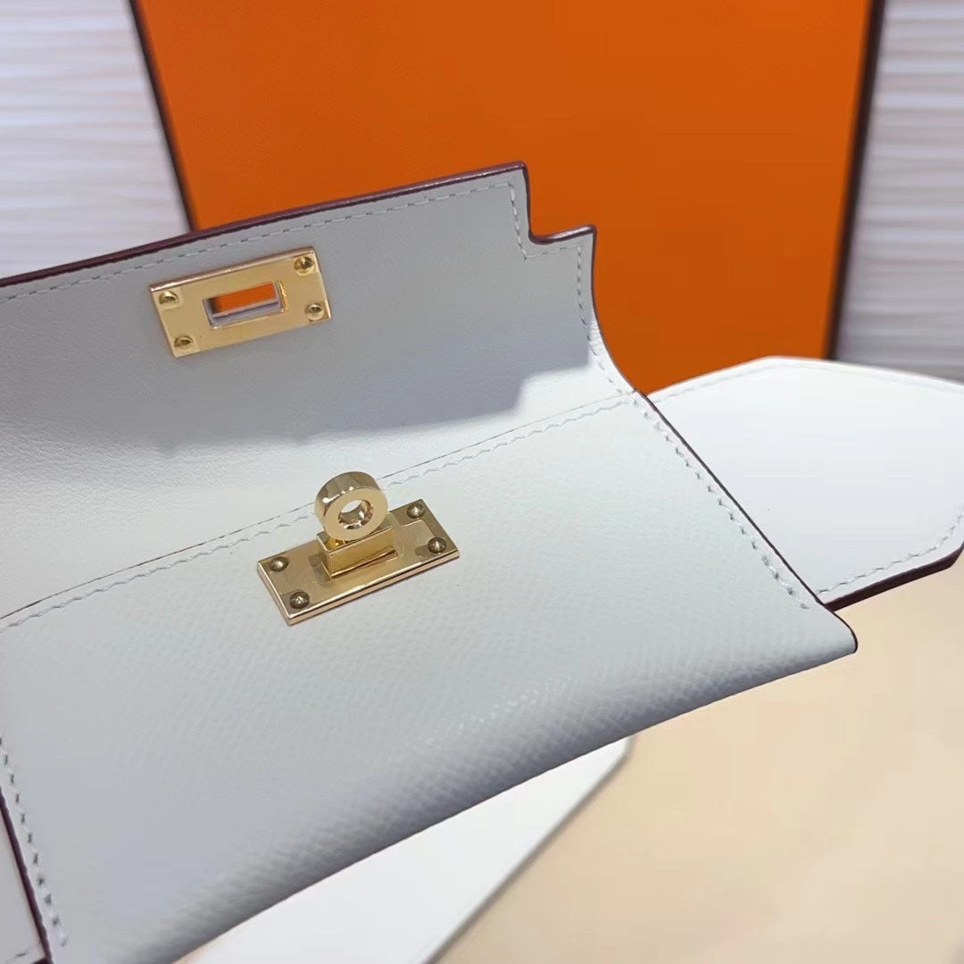 Correa de hombro Kelly Pocket de 50 mm con herrajes dorados y diseño blanco Epsom 