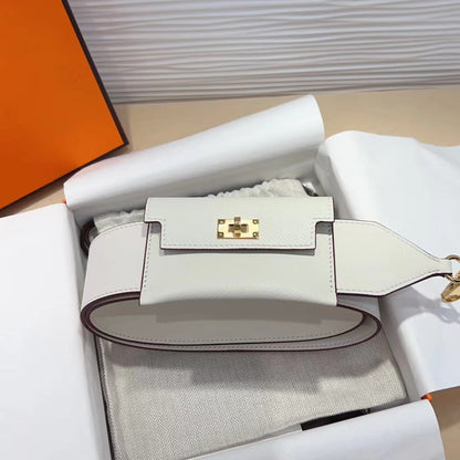 Correa de hombro Kelly Pocket de 50 mm con herrajes dorados y diseño blanco Epsom 