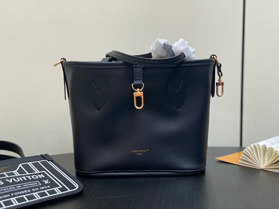 Neverfull 24 Bandouli¨¨re Inside Out BB Black Calfskin