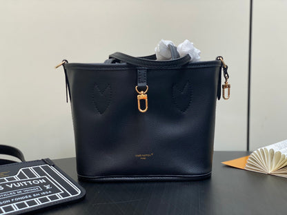 Neverfull 24 Bandouli¨¨re Inside Out BB Black Calfskin