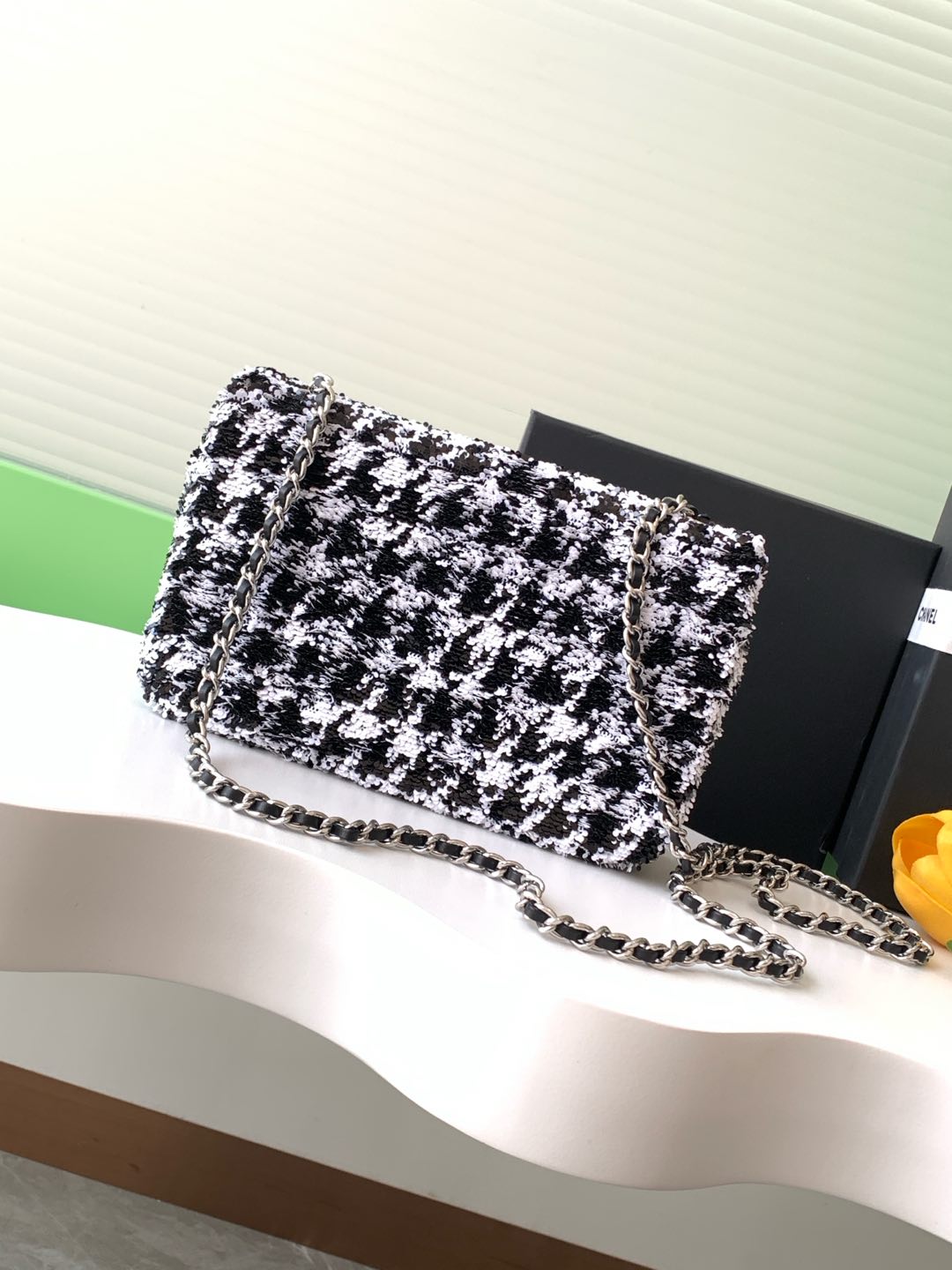 CC 25C Blanc Noir Paillettes Quincaillerie Argentée