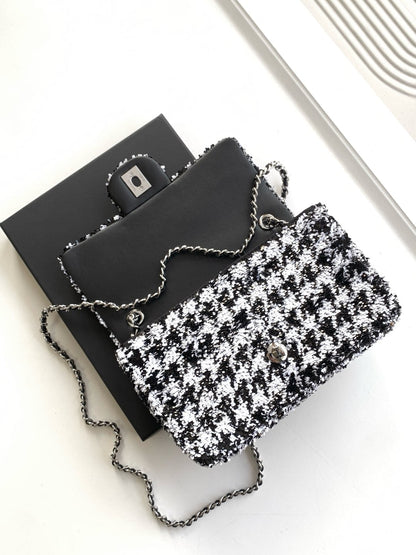 CC 25C Blanc Noir Paillettes Quincaillerie Argentée