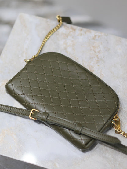 GABY ZIPPED POUCH 19 IN UNIFORM GREEN QUILTED LAMBSKIN GOLD HARDWARE