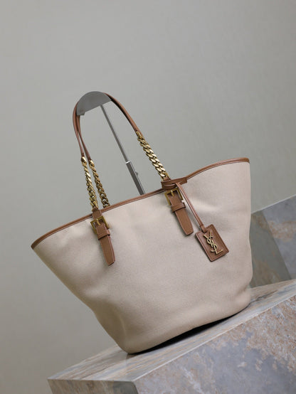 SAC CABAS 47 EN TOILE BLANCHE ET BORDURE EN CUIR MARRON, QUINCAILLERIE DORÉ