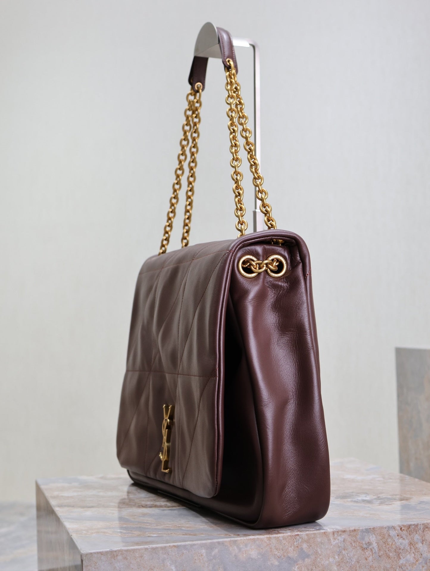 JAMIE 4.3 GRAND SAC 43 EN CUIR D'AGNEAU ROUGE VIN QUINCAILLERIE DORÉ