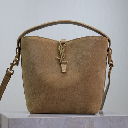 BOLSA DE CUBO PEQUEÑA LE 37 DE 20" EN ANTE MARRÓN SUCIO