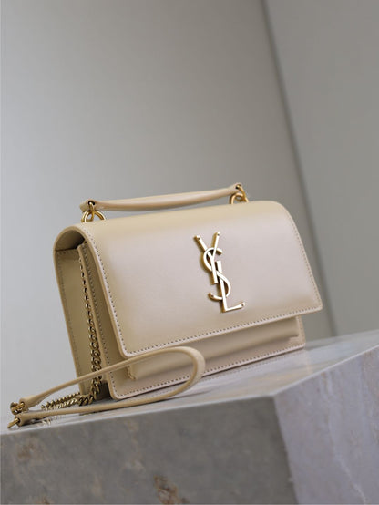 BOLSO PEQUEÑO SUNSET 19 EN PIEL DE BECERRO BEIGE CON HERRAJES DORADOS