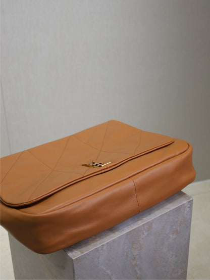BOLSO GRANDE JAMIE 4.3 43 EN PIEL DE CORDERO LISA MARRÓN BRONCE CON HERRAJES DORADOS