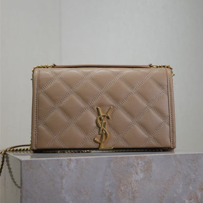 BECKY 22 EN CUIR D'AGNEAU MATELASSÉ MARRON MOYEN QUINCAILLERIE DORÉ