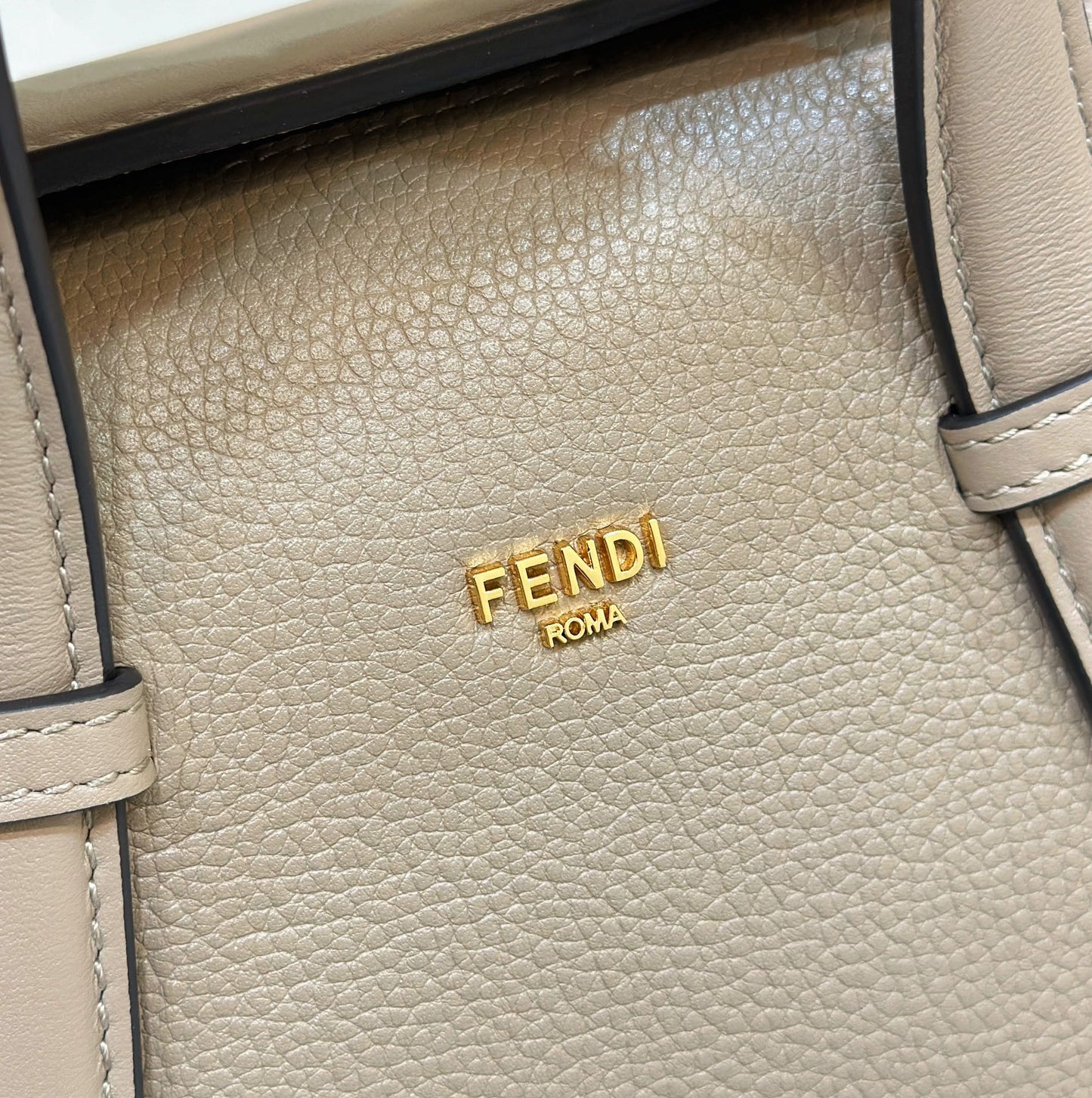 BOLSO FENDI 27 DE PIEL DE BECERRO MARRÓN MARRÓN CON HERRAJES DORADOS