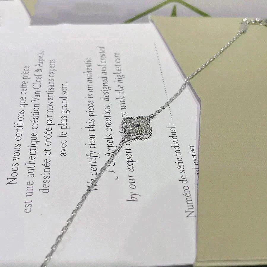 DIANA CLOVER  SINGLE FLOWER BRACELET SILVER