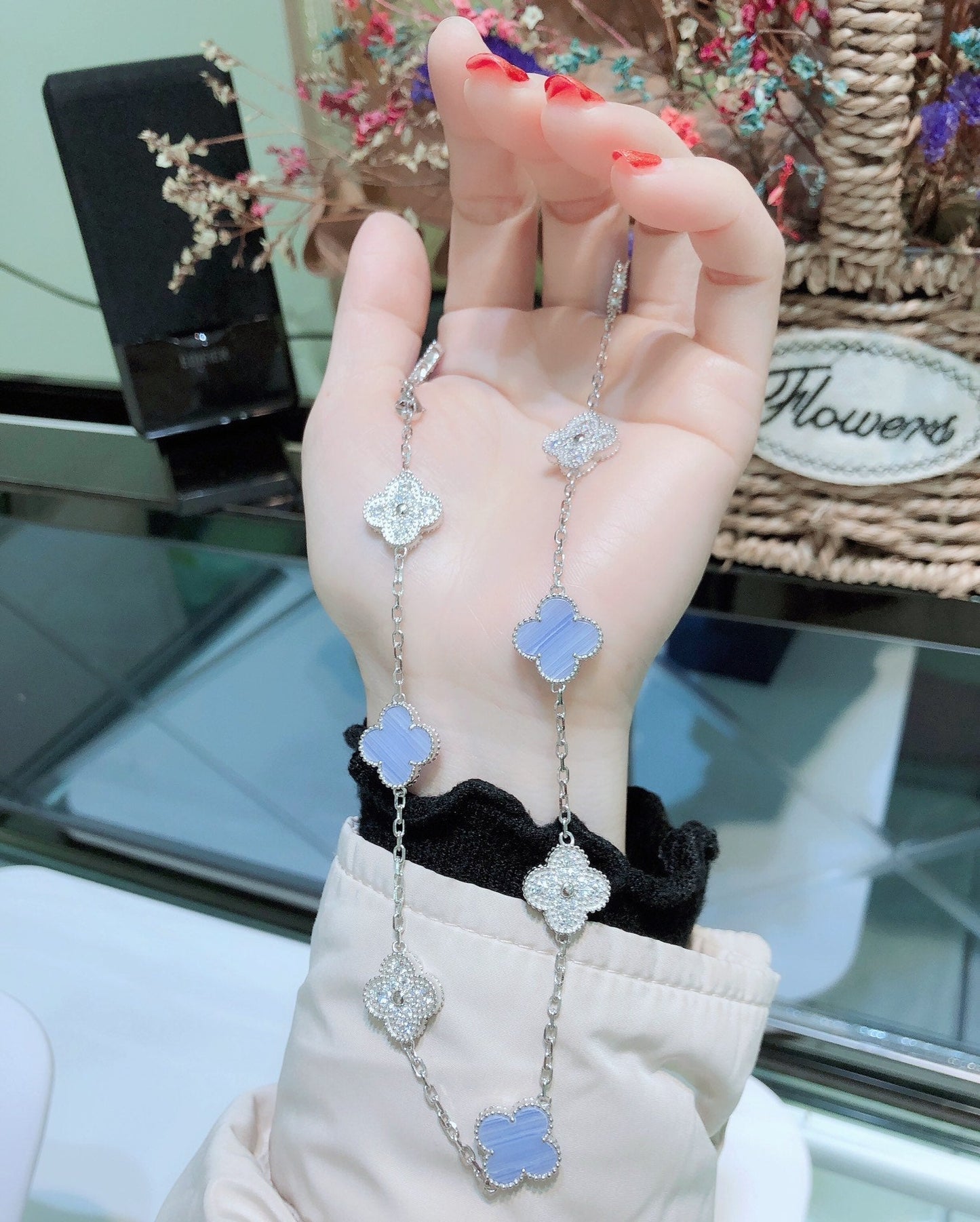 DIANA CLOVER 10 MOTIFS CHALCEDONY DIAMONDS SILVER NECKLACE