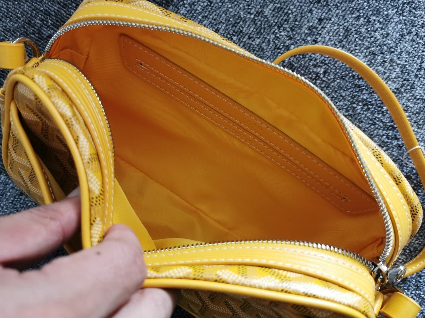 BOLSA CAP-VERT PM 23X8X14CM LONA AMARILLA